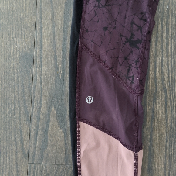 Tricolor Lululemon Patterned Leggings 💕 - Picture 1 of 6